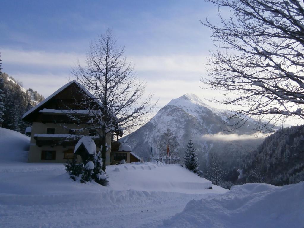 فندق Plöckenفي  Gasthof Untere Valentinalm المظهر الخارجي الصورة